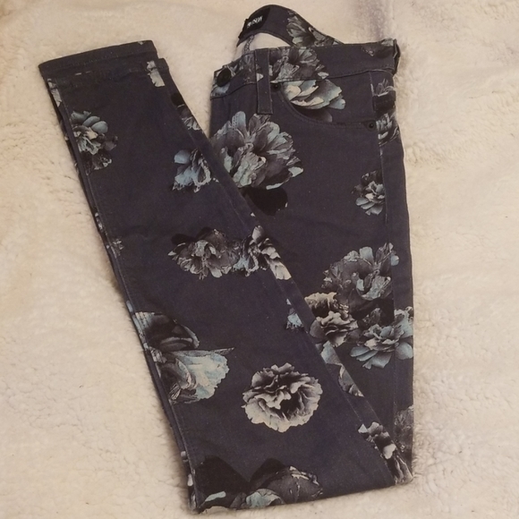 🔥NWT Hudson Nico Mid Rise Super Skinny Jeans - Picture 3 of 11